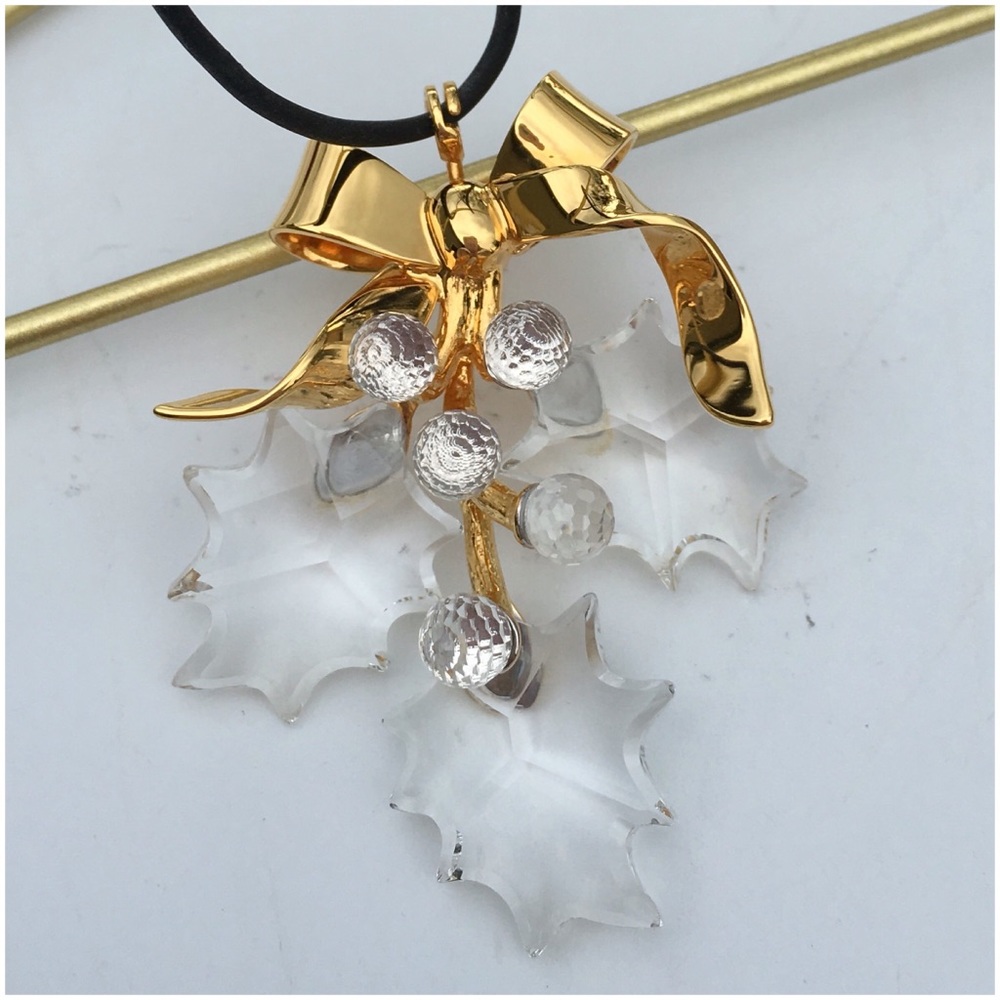 Swarovski Crystal Holly Leg & Berry and Gold Ribbon Pendant